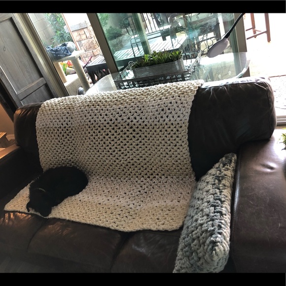 Meet your Posher, Libby - Picture 2 of 8